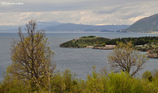 Vista del Lago Ohrid de camino a St Naum