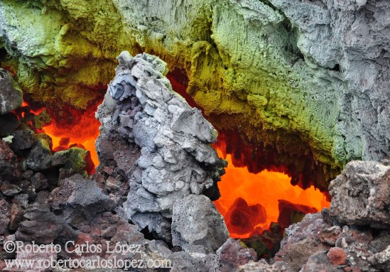 Impresionantes cuevas de lava